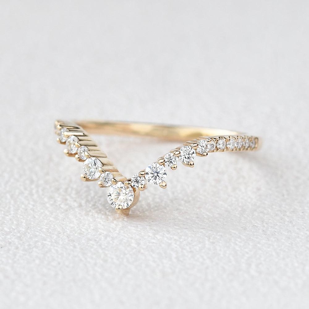 0.25 TCW Round Curved Moissanite Wedding Band