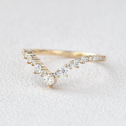 0.25 TCW Round Curved Moissanite Wedding Band