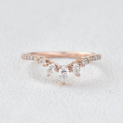 0.2 TCW Marquise & Round Curved Moissanite Wedding Band