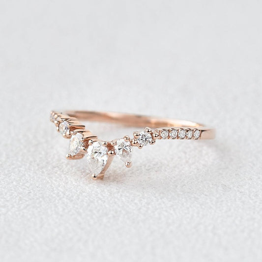 0.2 TCW Marquise & Round Curved Moissanite Wedding Band