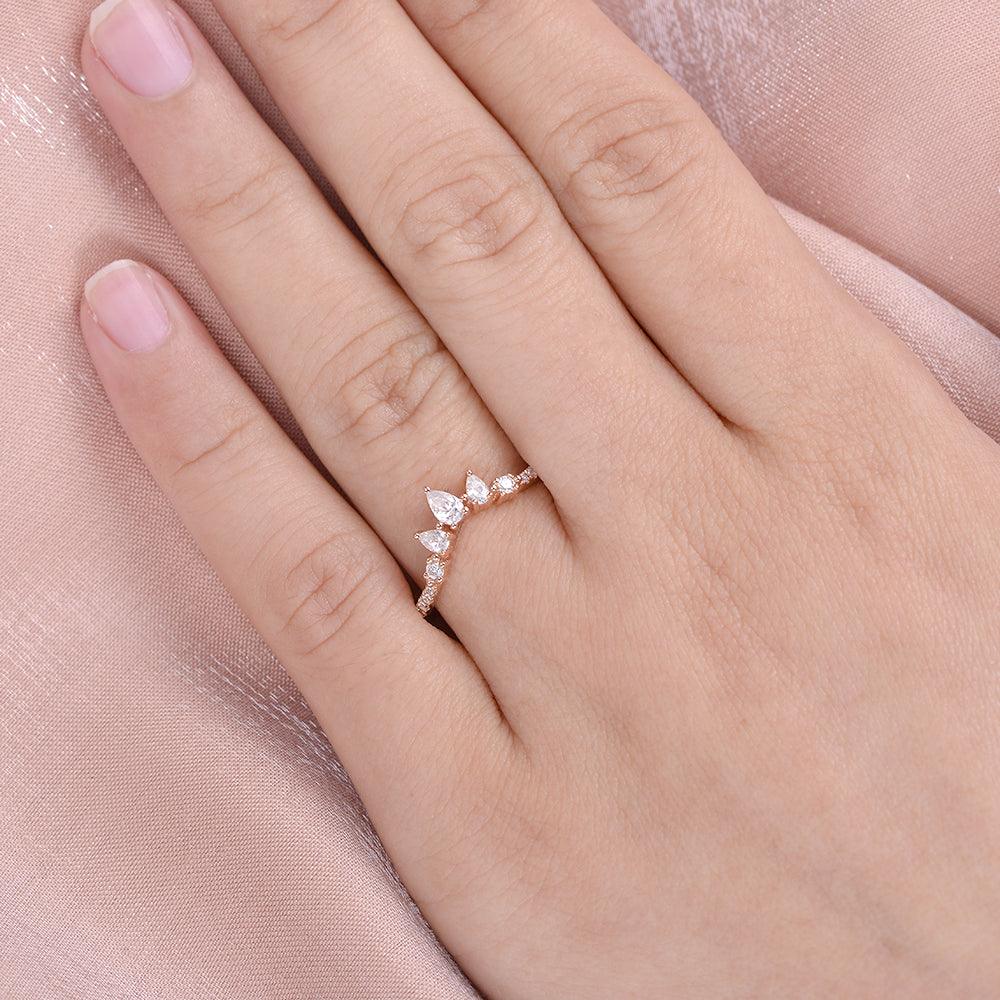 0.2 TCW Marquise & Round Curved Moissanite Wedding Band