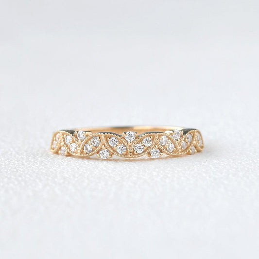 0.19 TCW Round Milgrain Moissanite Wedding Band