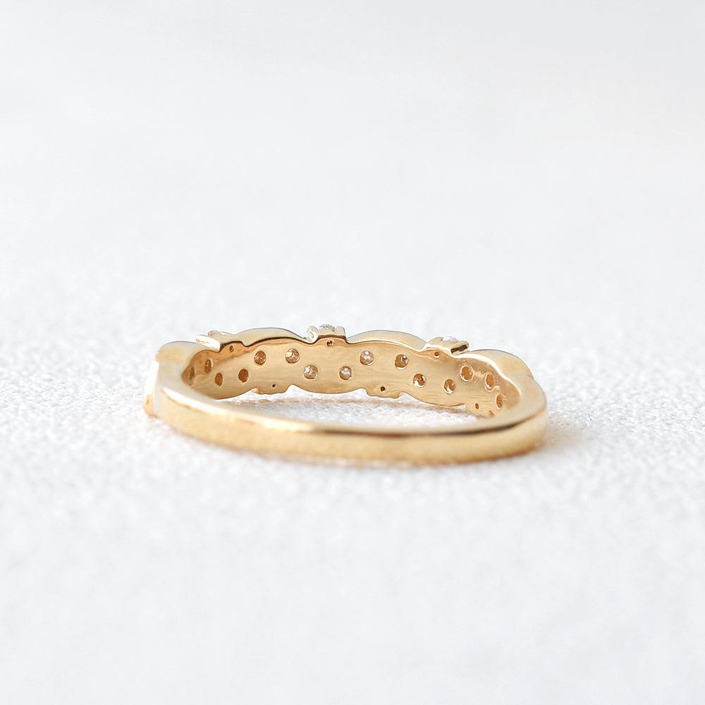 0.19 TCW Round Milgrain Moissanite Wedding Band