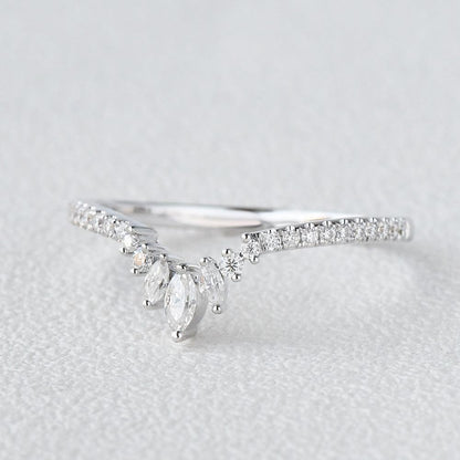 0.36 TCW Marquise & Round Curved Moissanite Wedding Band