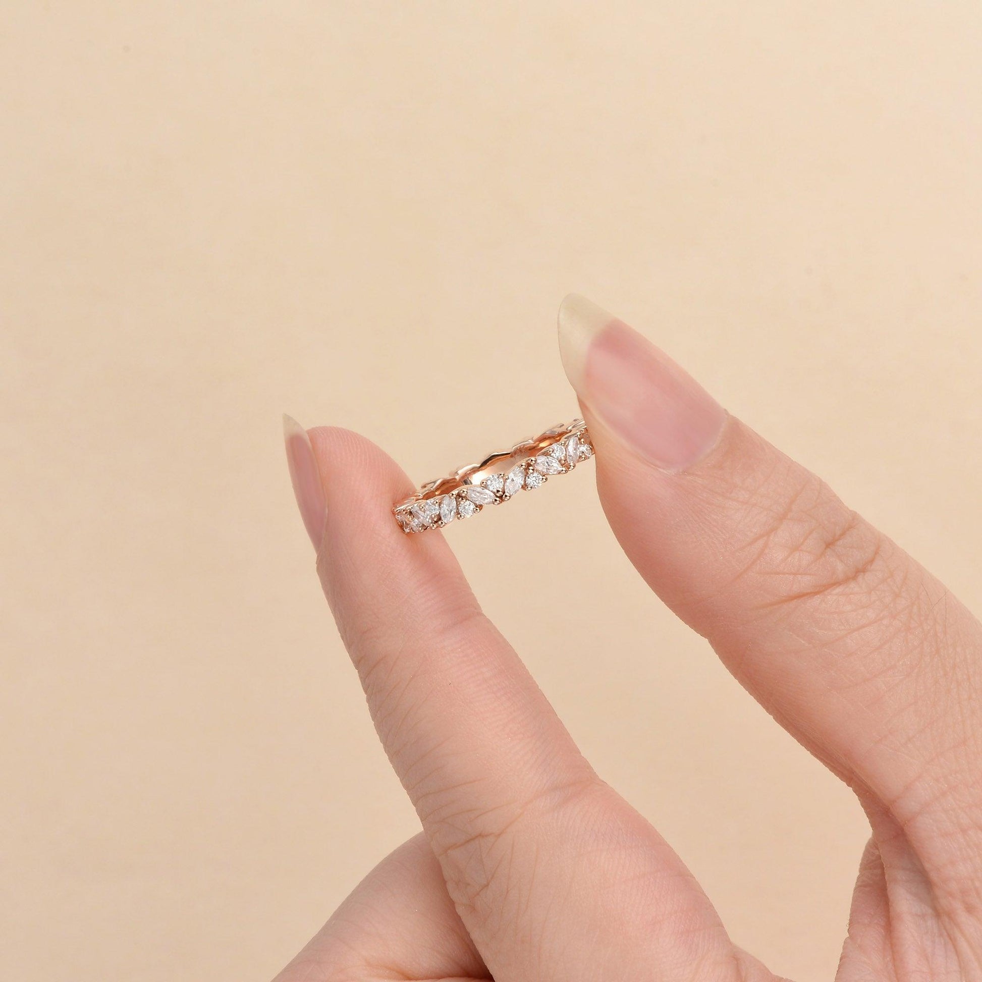 0.4 TCW Marquise & Round Cluster Moissanite Wedding Band