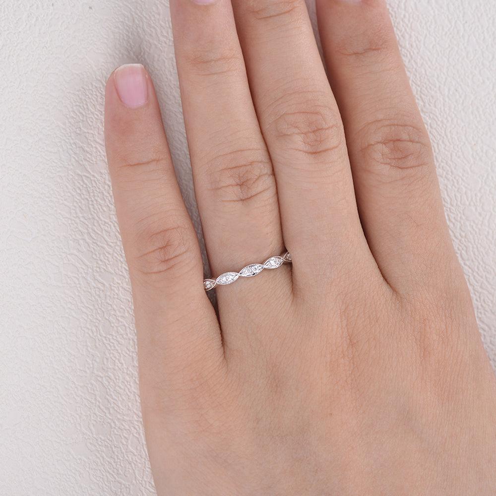 0.14 TCW Round Milgrain Moissanite Wedding Band