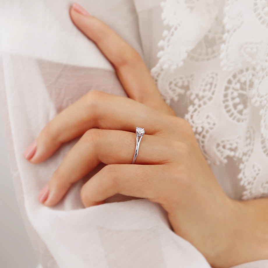 0.5 CT Round Solitaire Moissanite Engagement Ring