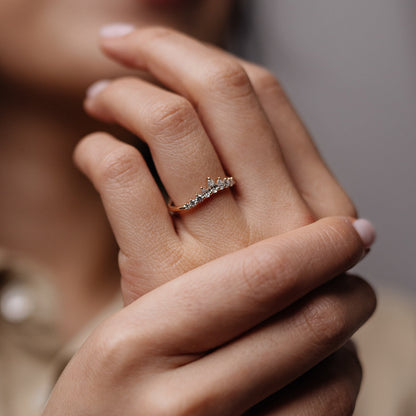0.38 TCW Pear & Round Curved Moissanite Wedding Band