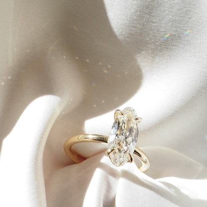 2 CT Oval Solitaire Moissanite Engagement Ring