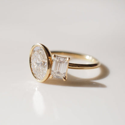 2 CT Oval Toi Et Moi Moissanite Engagement Ring