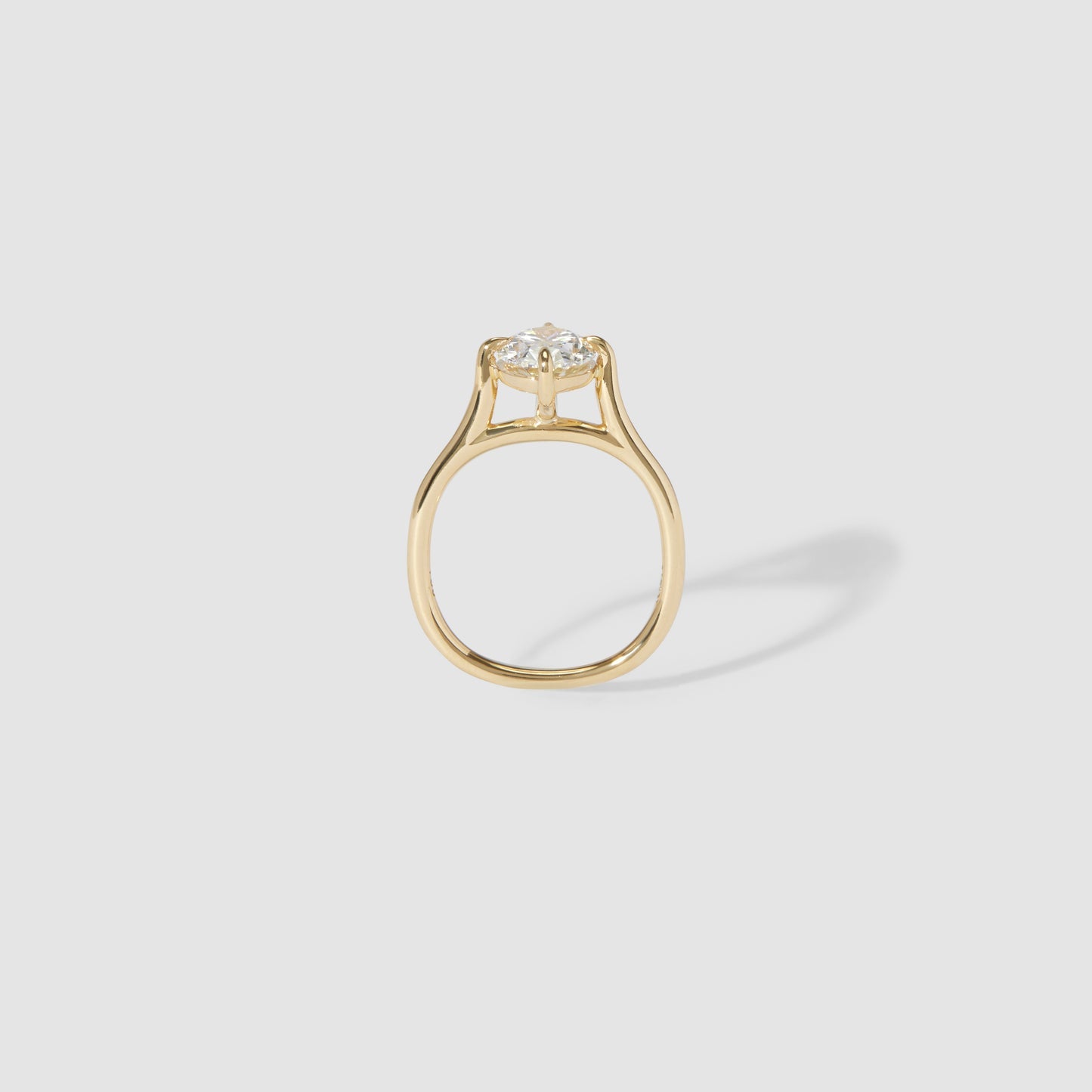 1 CT Oval Solitaire Moissanite Engagement Ring
