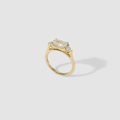 2.5 CT Emerald Three Stone Moissanite Engagement Ring