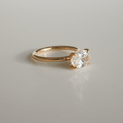 2 CT Oval Solitaire Moissanite Engagement Ring