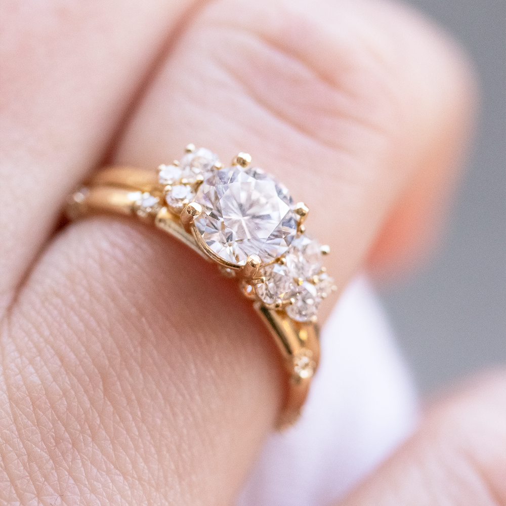 1.25 CT Round Cluster Moissanite Engagement Ring