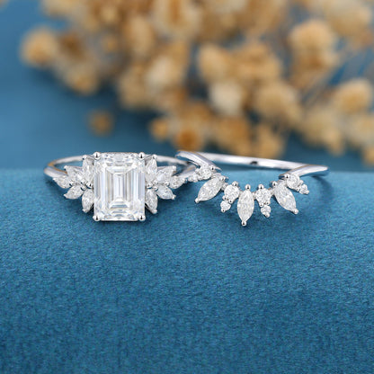 1.6 CT Emerald Cluster Moissanite Bridal Set