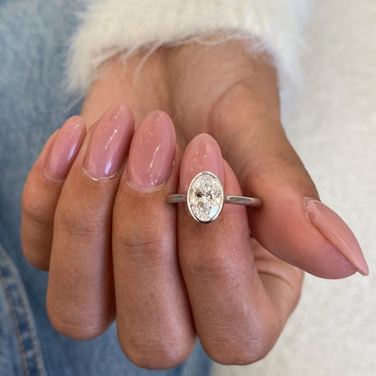 1 CT Oval Bezel Moissanite Engagement Ring