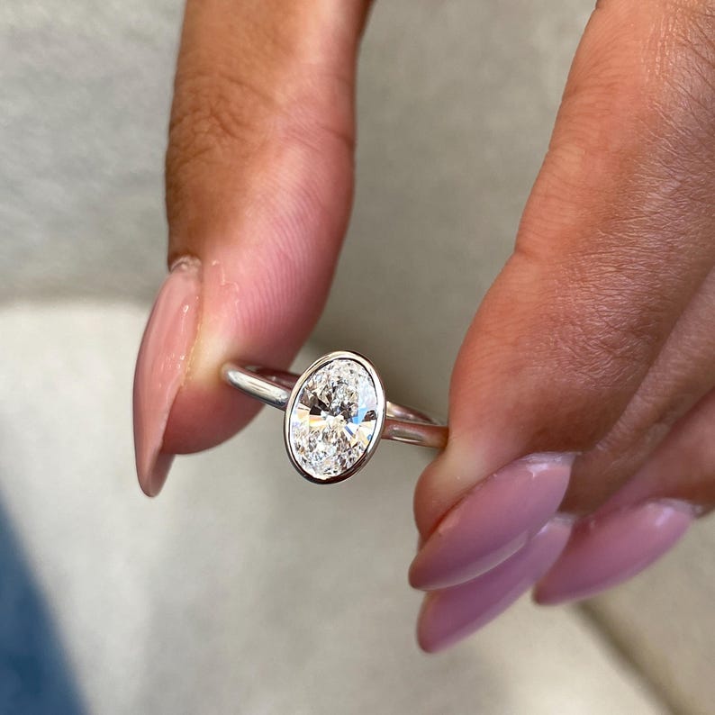 1 CT Oval Bezel Moissanite Engagement Ring