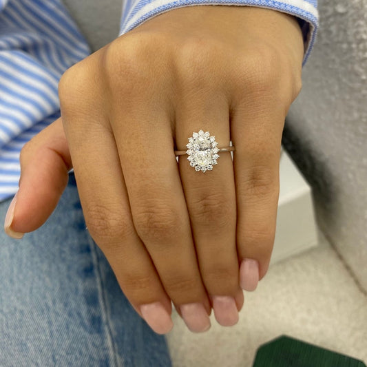 1 CT Oval Halo Moissanite Engagement Ring