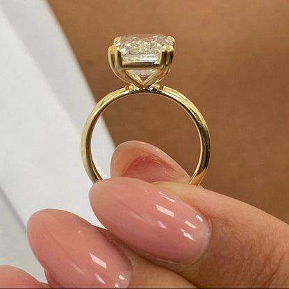 5 CT Emerald Solitaire Moissanite Engagement Ring