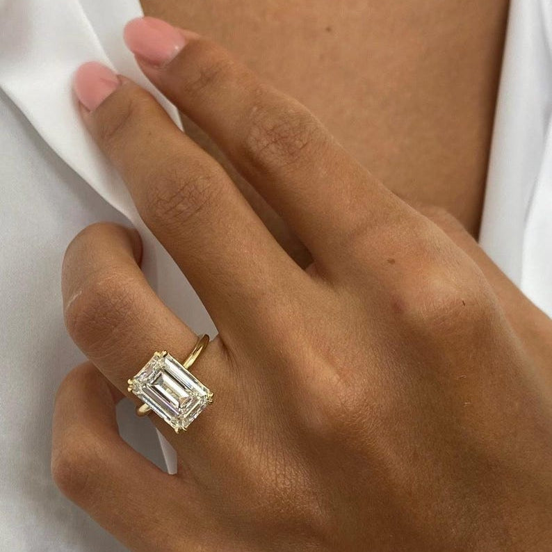 5 CT Emerald Solitaire Moissanite Engagement Ring