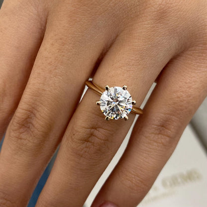 2 CT Round Solitaire Moissanite Engagement Ring