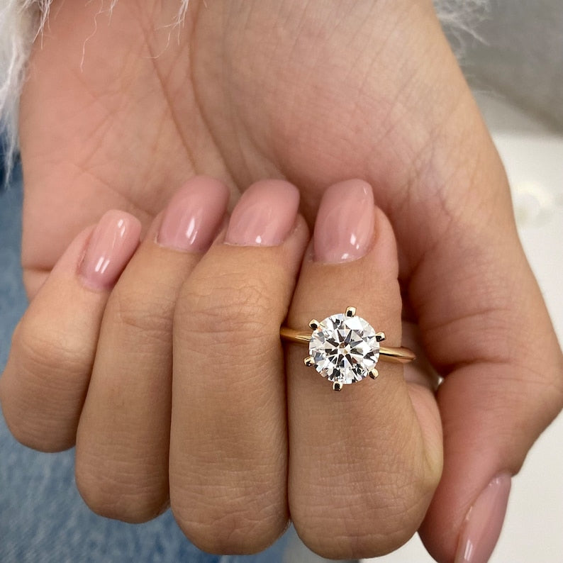 2 CT Round Solitaire Moissanite Engagement Ring