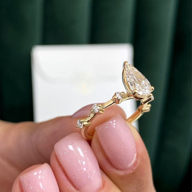 1 CT Pear Dainty Moissanite Engagement Ring