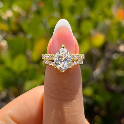 0.75 CT Pear Pave Moissanite Engagement Ring
