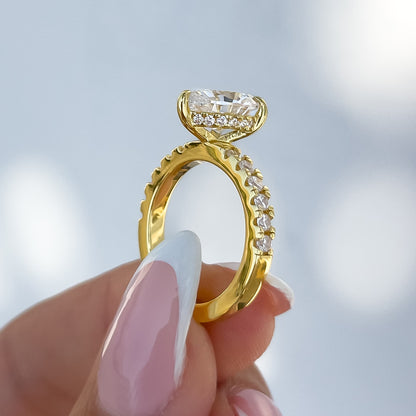 0.75 CT Pear Pave Moissanite Engagement Ring