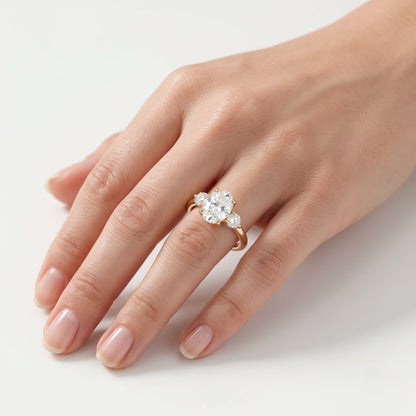 2 CT Oval Three Stone Moissanite Engagement Ring