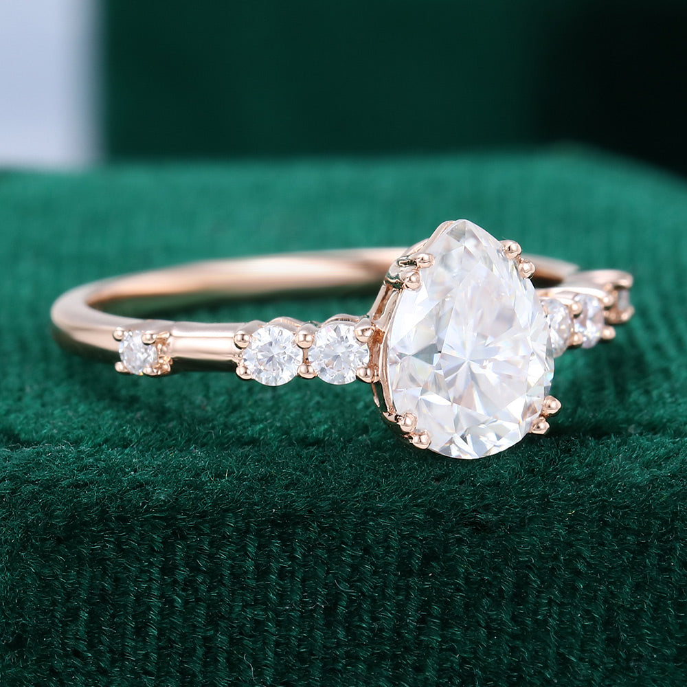 1 CT Pear Cluster Moissanite Engagement Ring