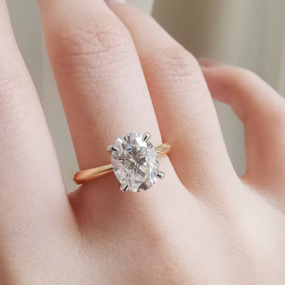 2 CT Oval Solitaire Moissanite Engagement Ring