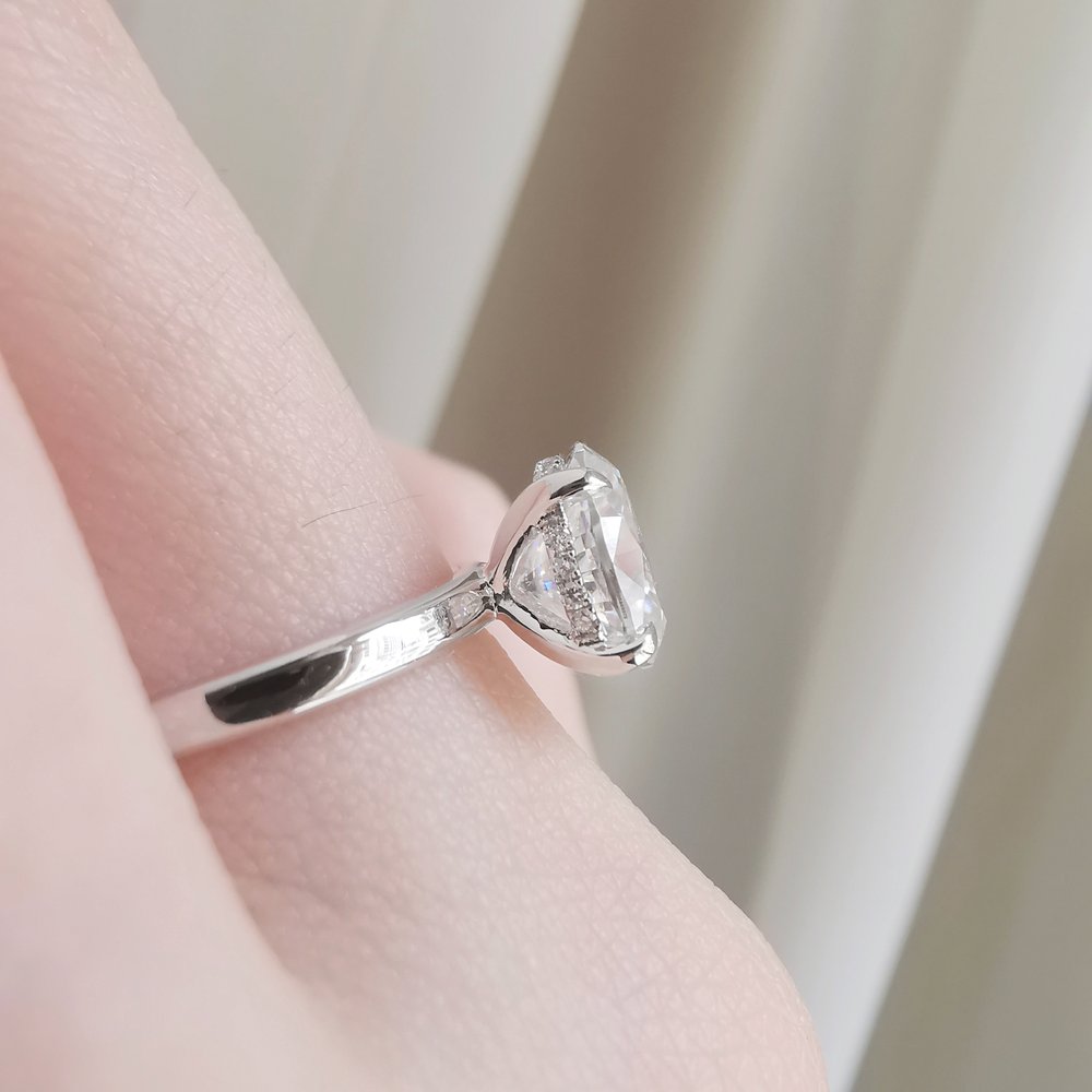 1.5 CT Oval Hidden Halo Moissanite Engagement Ring