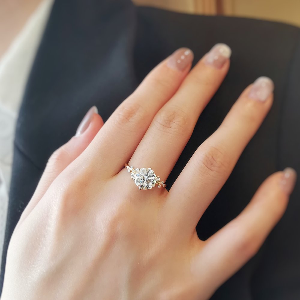 2 CT Round Cluster Moissanite Engagement Ring