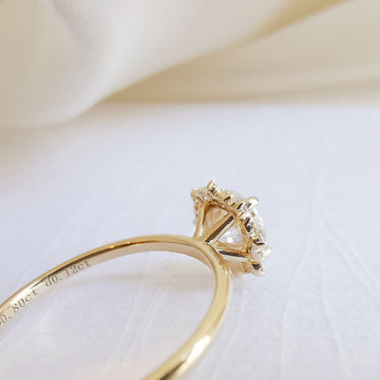 0.8 CT Round Cluster Moissanite Engagement Ring