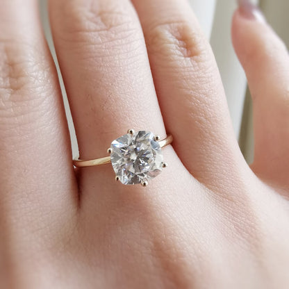 2 CT Cushion Solitaire Moissanite Engagement Ring