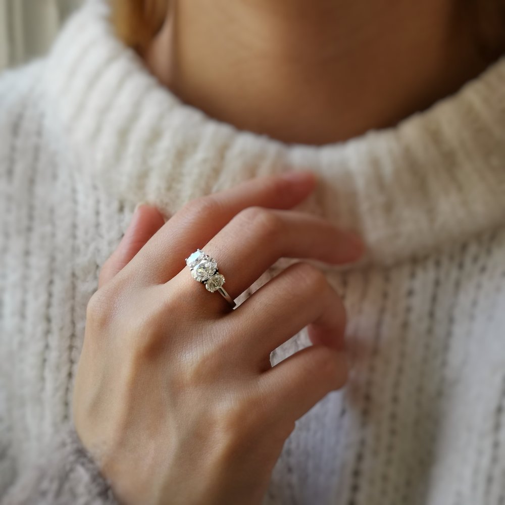 1.5 CT Oval Three Stone Moissanite Engagement Ring