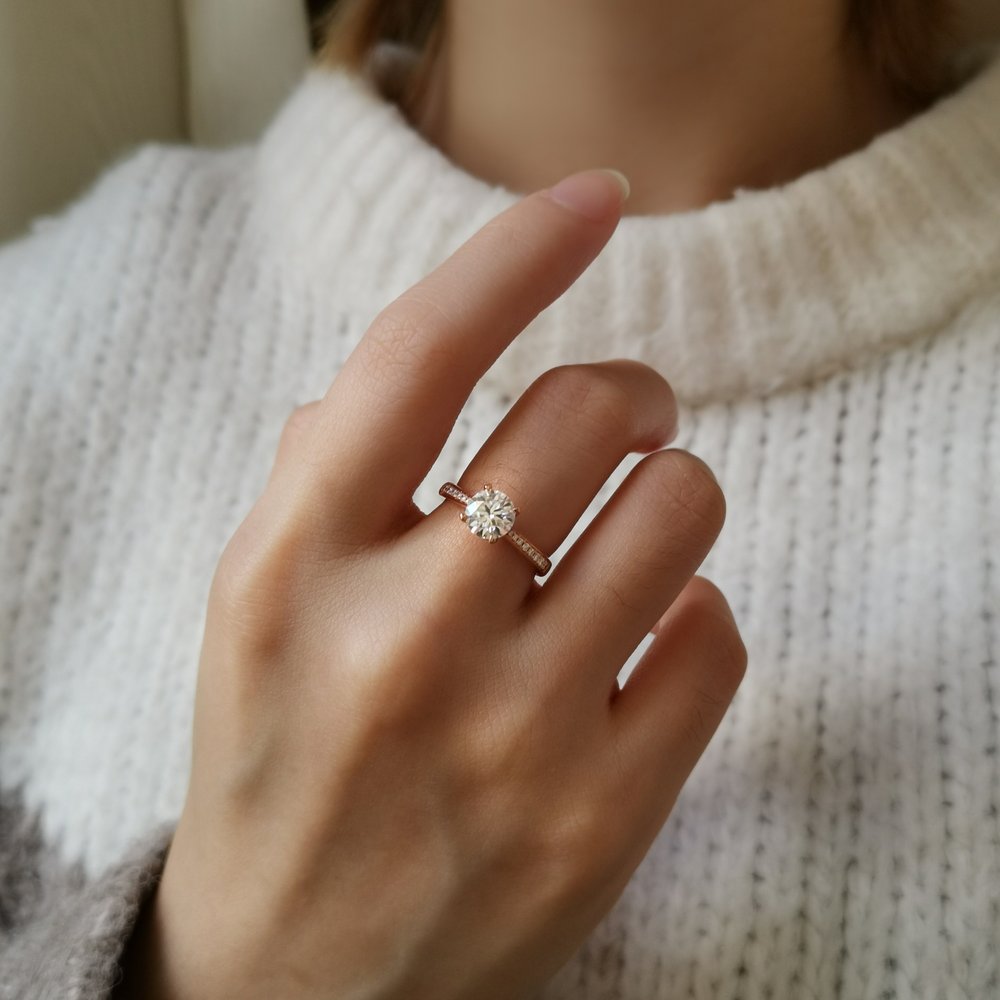 1 CT Round Pave Moissanite Engagement Ring