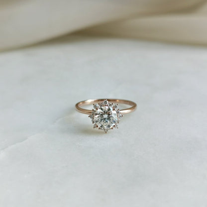 0.8 CT Round Cluster Moissanite Engagement Ring