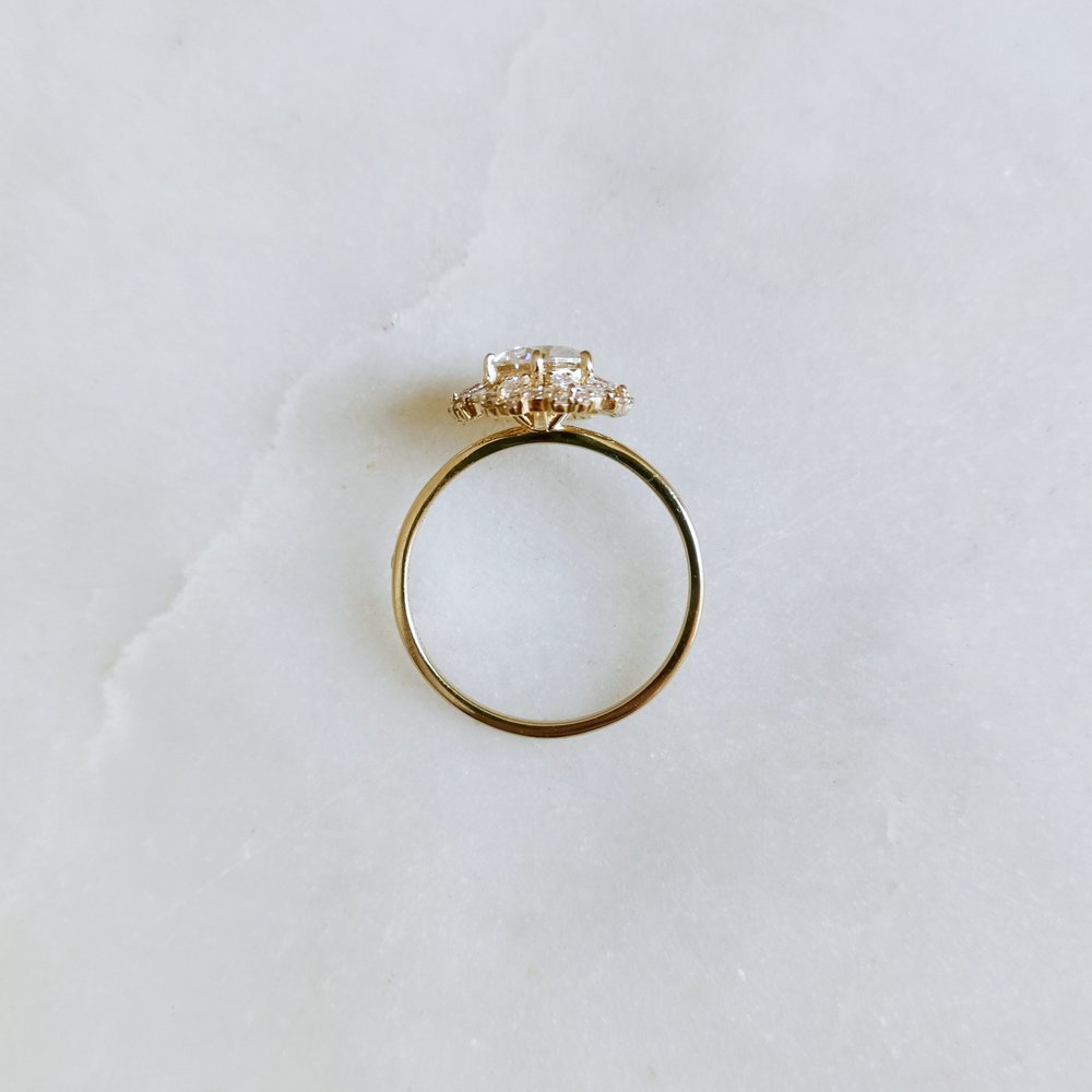 1 CT Round Halo Moissanite Engagement Ring