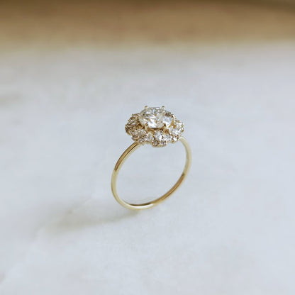 1 CT Round Halo Moissanite Engagement Ring