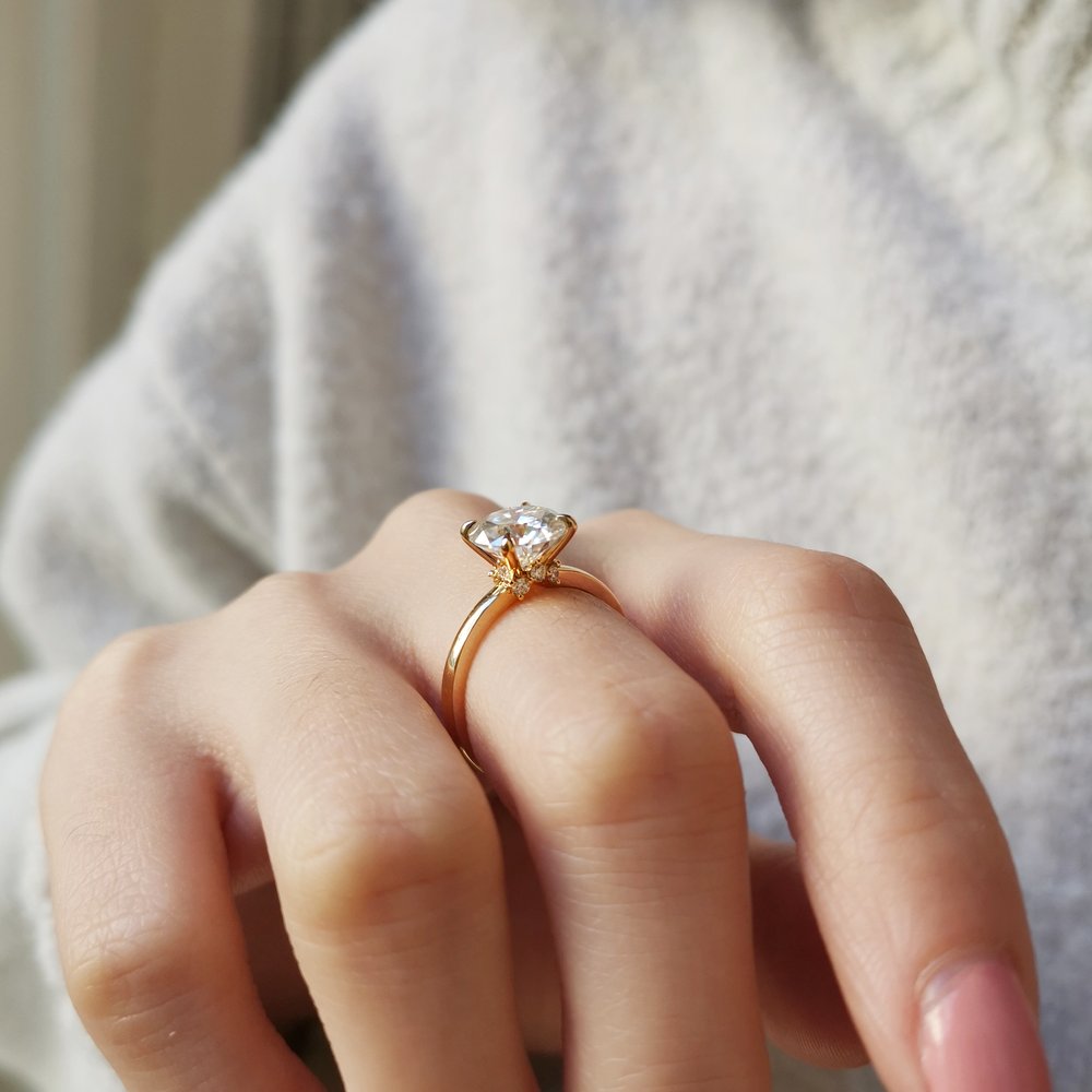 2.5 CT Round Hidden Halo Moissanite Engagement Ring