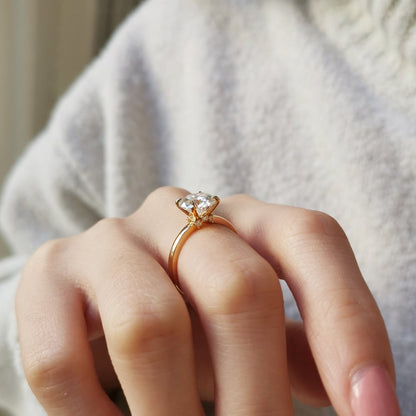 2.5 CT Round Hidden Halo Moissanite Engagement Ring