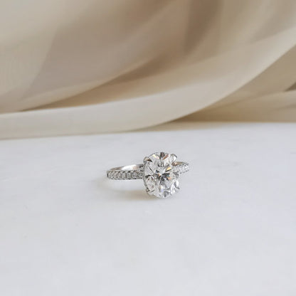 2 CT Oval Pave Moissanite Engagement Ring