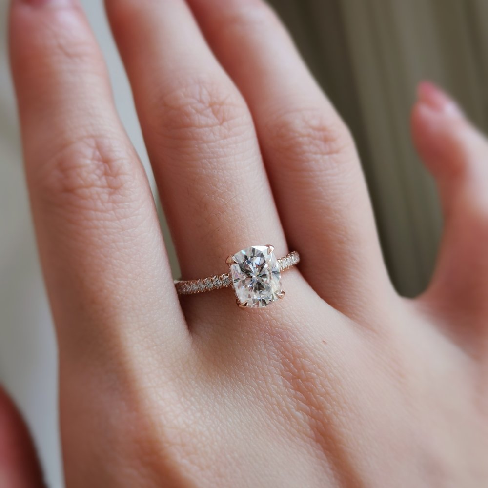 2 CT Oval Pave Moissanite Engagement Ring