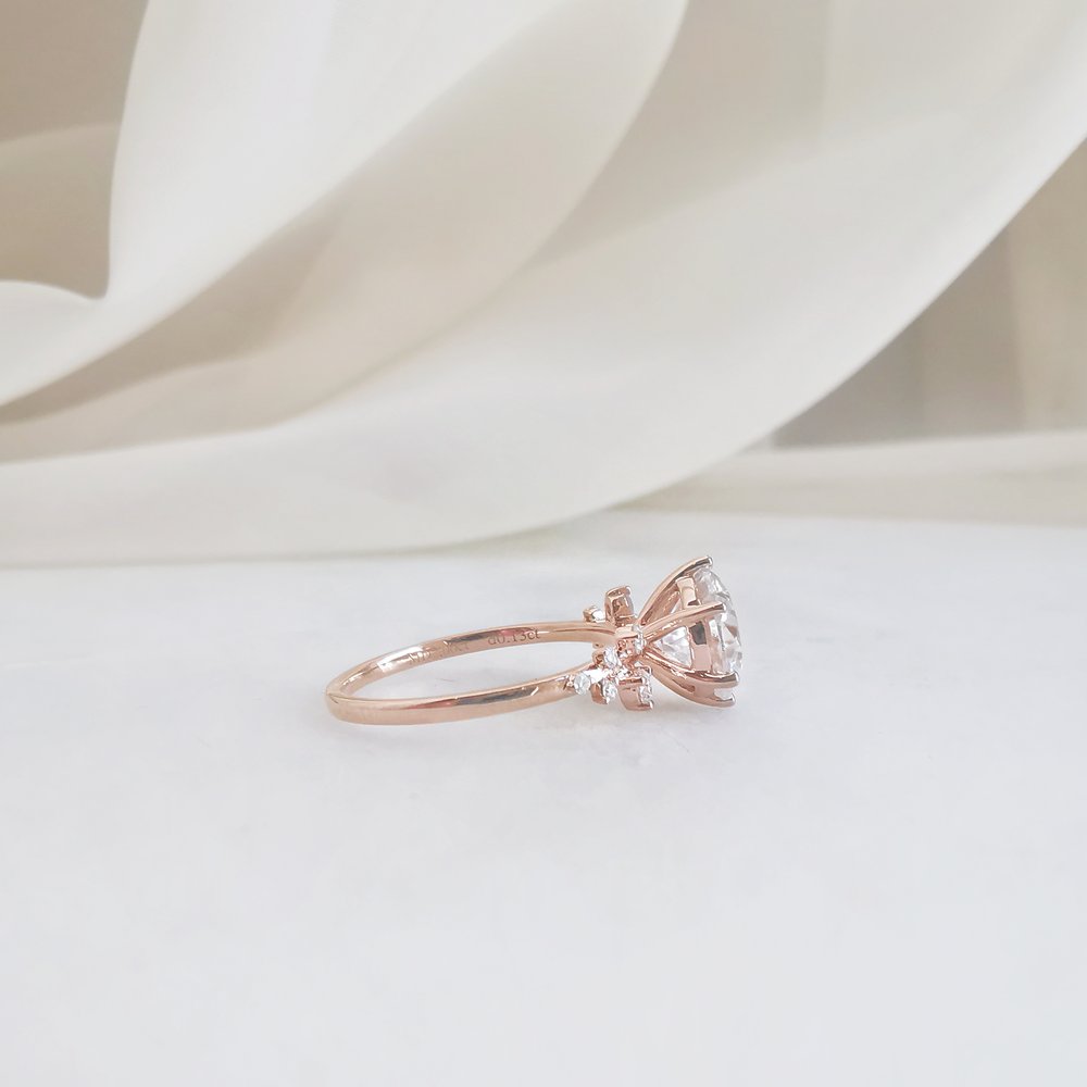 2 CT Round Cluster Moissanite Engagement Ring
