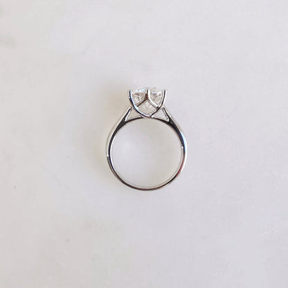 2.5 CT Round Solitaire Moissanite Engagement Ring