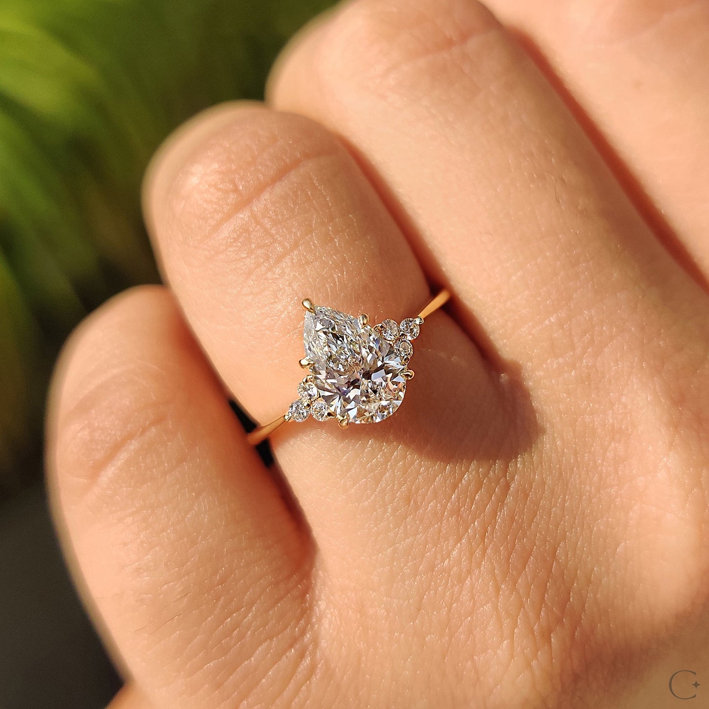 1 CT Pear Cluster Moissanite Engagement Ring