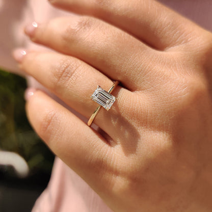 1 CT Emerald Solitaire Moissanite Engagement Ring