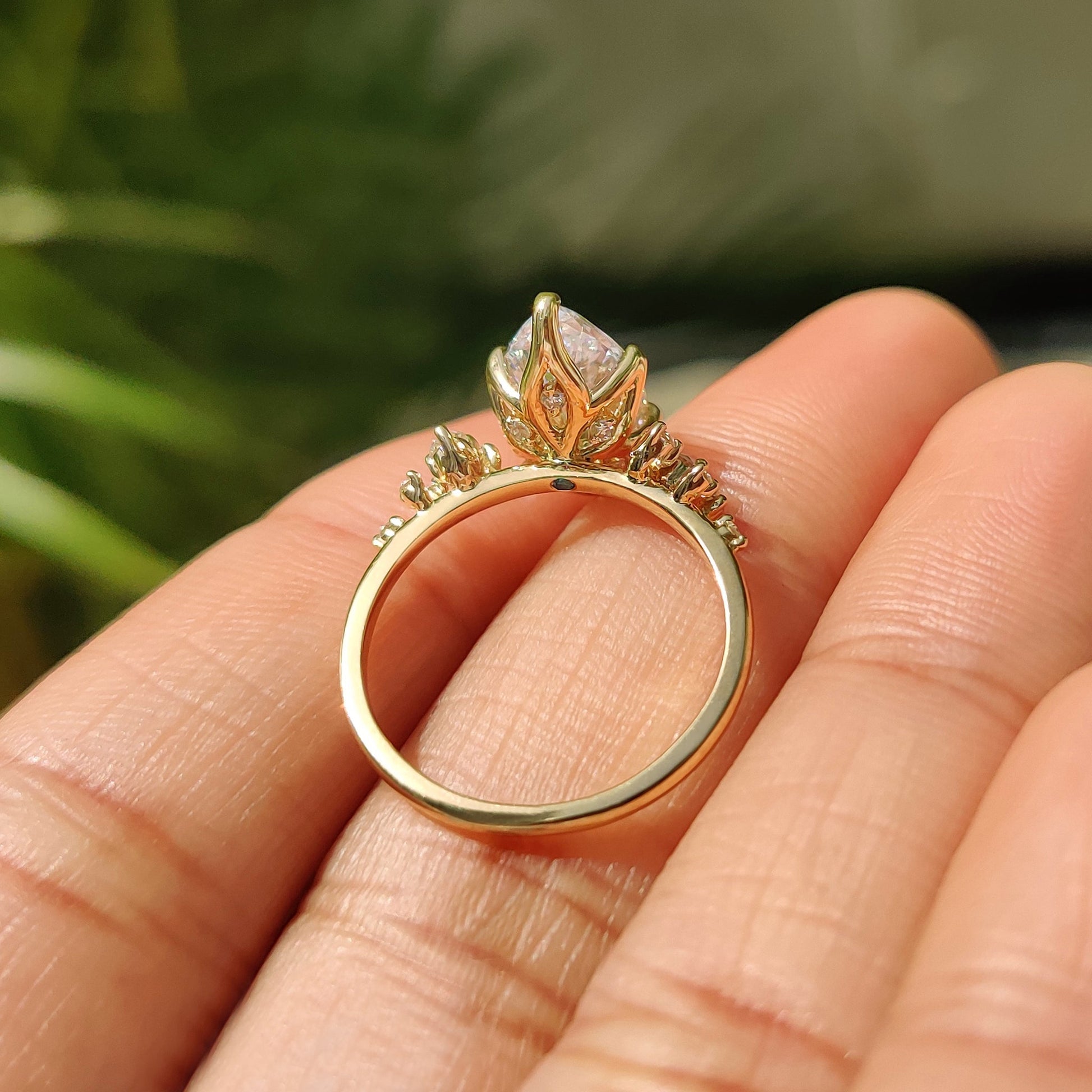 2 CT Marquise Cluster Moissanite Engagement Ring
